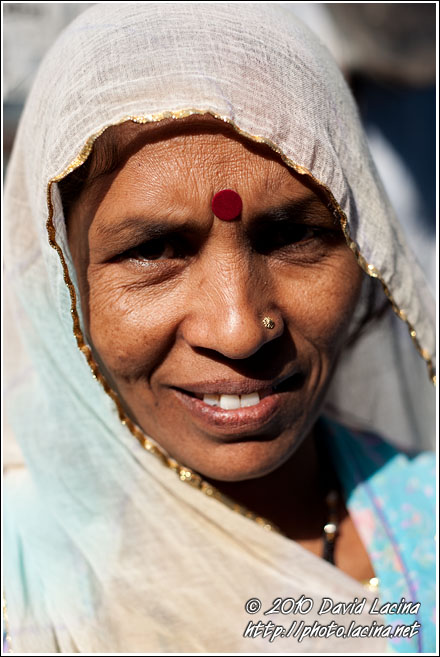 Indian Woman - Jaipur slum dwellers, India