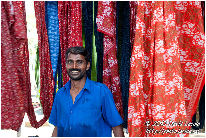 Men And Drying Clothes - Jaipur fabric factory, India